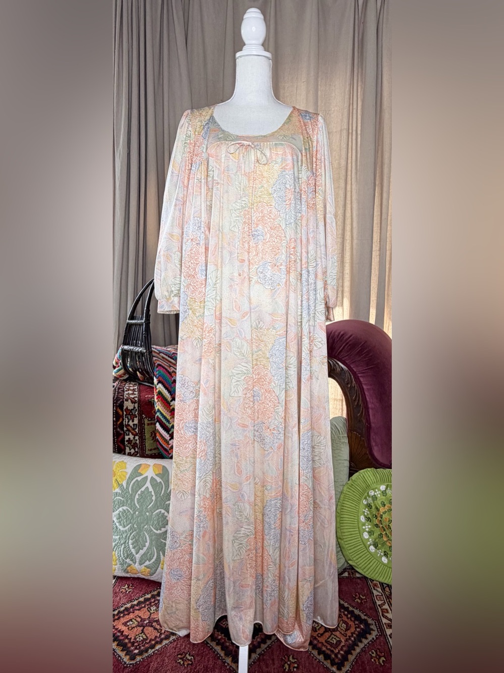 70s Floral Nightgown and Robe Set - Picture 11 of 12